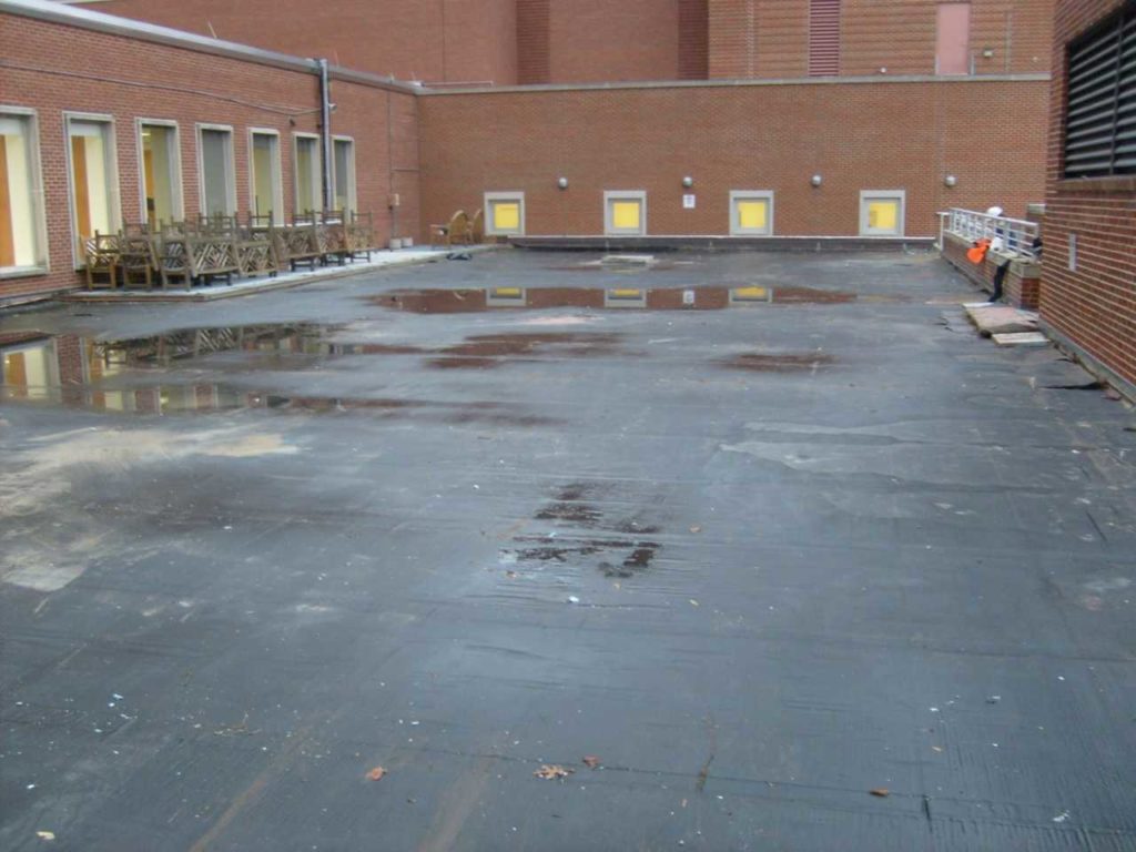 image of a flat roof in Baltimore done by Four Twelve